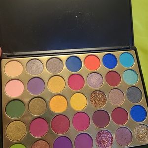 Mariel Vogue Boutique Eyeshadow Palette